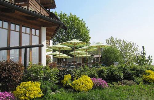 Rimsting Apartment | See Cafe Toni