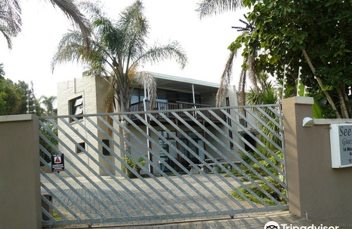Bunkers Hill Hotel | See More Guest House