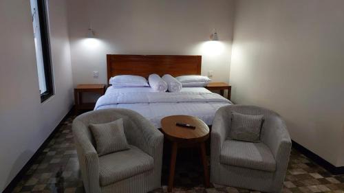 Bandengan Apartment | See Sea Hostel & Resto