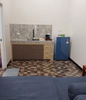 Bandengan Apartment | See Sea Hostel & Resto
