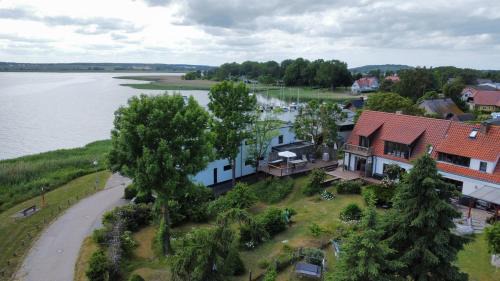 Ziemitz House | Seeblick Cottage