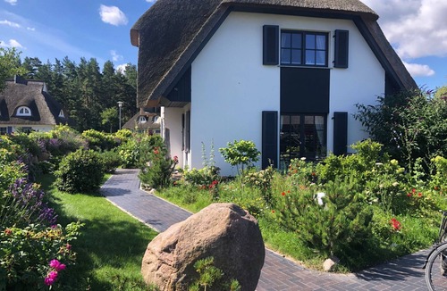 Fuhlendorf House | Seeschwalbe Helga by Interhome