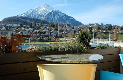 Spiez Apartment | Seewohnung 2 by Interhome
