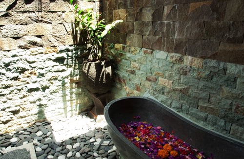 Kelusa Villa | Segening Villa