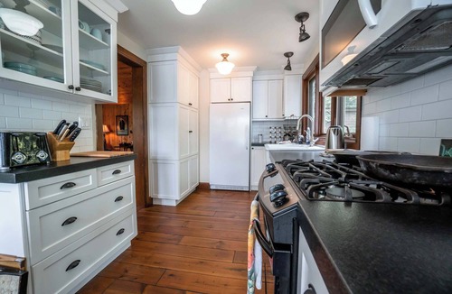 Seguin House | Seguin Docs Ontario Canada