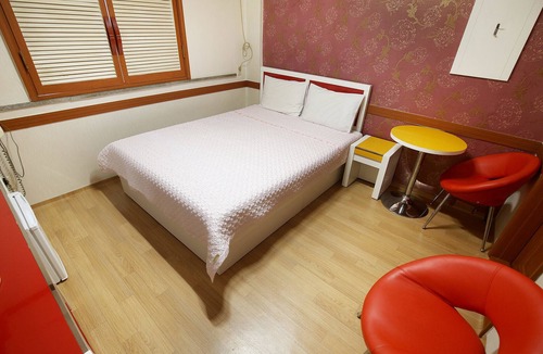 Jochiwon-eup Hotel | Sejong Royal