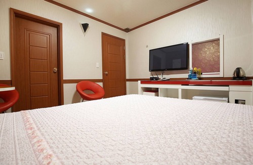 Jochiwon-eup Hotel | Sejong Royal