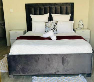 Windhoek West House | Selamu Accommodations