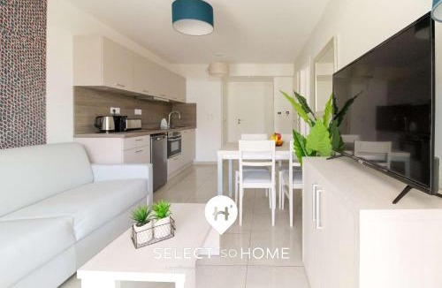 La Faviere Apartment | SELECT'soHOME - Résidence Le Poséidon - Piscine & Parking - Appartement pour 4 personnes - POS03