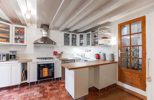 Conflans-Sainte-Honorine Apartment | Self catering Apartment Conflans bord de Seine