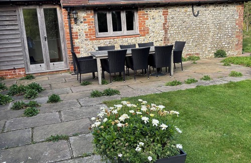 Compton House | Self Catering accommodation in the heart of the countryside