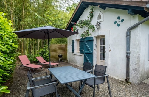 Linxe House | Self-catering accomodation 2 people Château Belle Epoque Landes