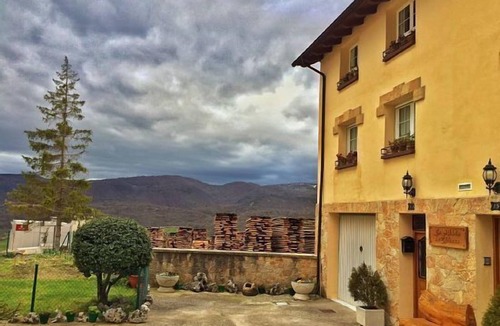 Eulate Cottage | Self catering La Aldaia de Urbasa for 10 people