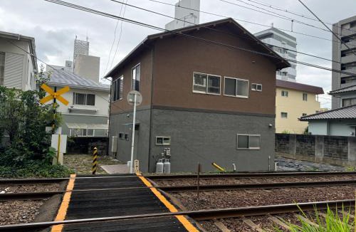 Nishi Ward Hostel | Self check-in Hostel 5mins from JR Nishi Hiro station