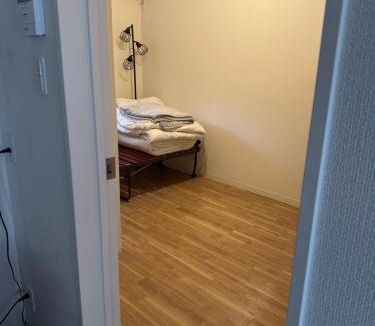 Nishi Ward Hostel | Self check-in Hostel 5mins from JR Nishi Hiro station