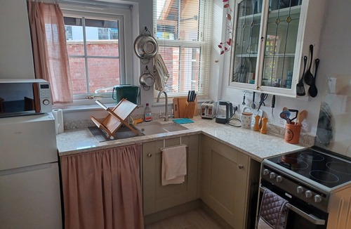 Crewkerne Apartment | Self-contained 1 double bedroom annex in Crewkerne