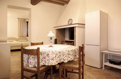 Quarrata Apartment | Self-contained apartment with independent access in Farmhouse.