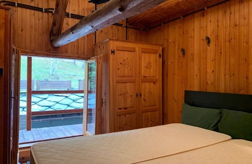 Gaby Ski Chalet | Self-contained chalet with garden and all amenities. Preference x seasonal rental