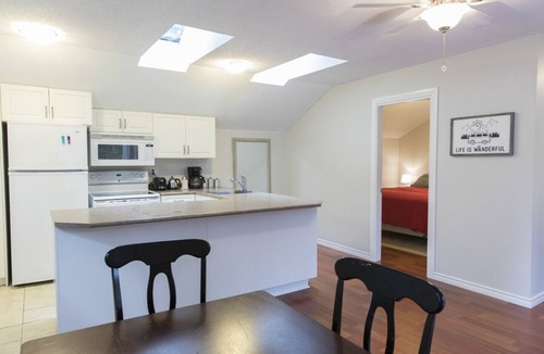 Regional District of Nanaimo House | Self Contained, Comfortable Carriage House