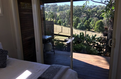 Emerald Cottage | Self Contained cottage, farm animals, family friendly, close to puffing billy
