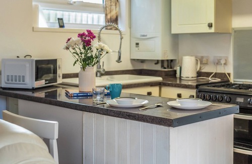 North Moreton House | Self-Contained Flat in Didcot near Shops, Milton Park, Harwell & Station