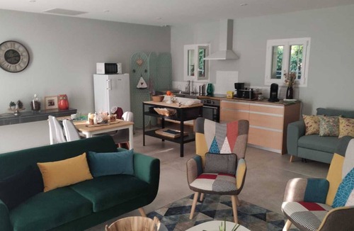 Romans-sur-Isere Apartment | Self-contained apartment in a magnificent estate