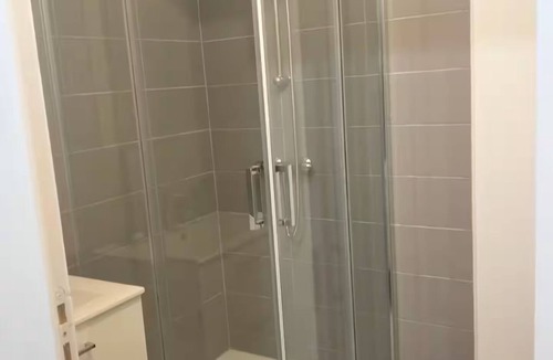 Saint-Pavace Bed & Breakfast | Self-contained room with terrace and kitchenette in Saint-Pavace