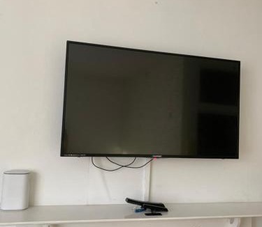 Eastbourne Apartment | Self contained Studio apartment with kitchen
