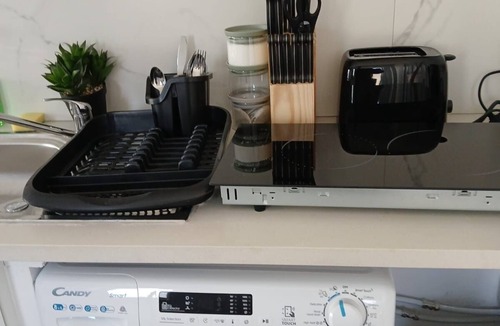 Colindale Apartment | Self contained studio in Colindale, North West London
