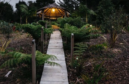 Te Wahapu House | Self-contained studio overlooking Orongo Bay