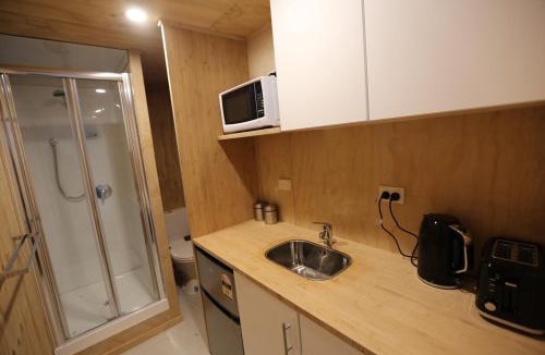 Hanmer Springs House | Self-contained Tiny Sleepout in Hamner