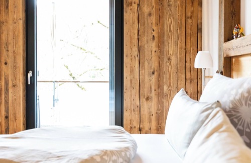 Essing Ski Chalet | Selma vacation chalet in Essing - space for 2 to 4 people, ideal for families!