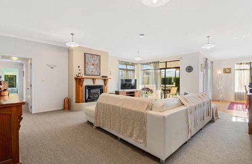 Blenheim House | Selmes Sanctuary - Blenheim Holiday Home