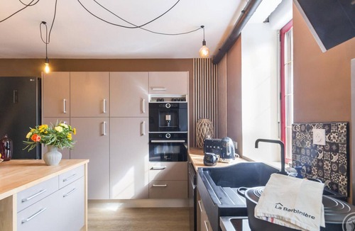 Saint-Laurent-de-Terregatte Cottage | Semi-detached house with balcony in countryside, Wi-Fi, parking, pets allowed