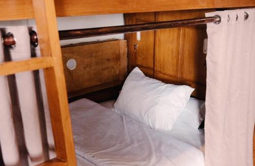 Gerupuk Hostel | Semeton Hostel