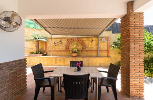 Velez-Malaga House | Semi heated private pool front 2,2 kms beach, all private