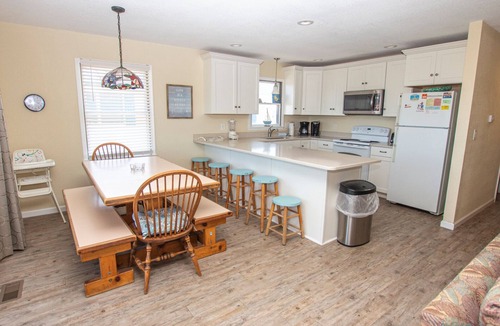 Colington House | Semi-Oceanfront, Ocean Views, 200 ft to Beach access, Dogs Welcome, KD242, Fitzs Wave Watcher