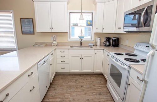 Colington House | Semi-Oceanfront, Ocean Views, 200 ft to Beach access, Dogs Welcome, KD242, Fitzs Wave Watcher