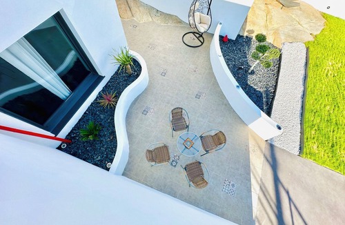 Vilanova Apartment | SEMILOFT KENZO - Madia Levas