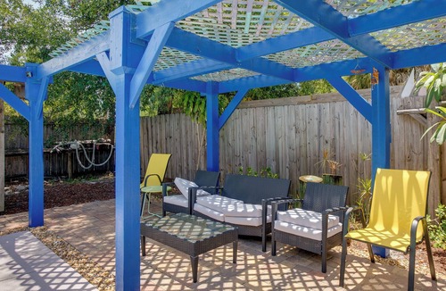 Seminole Cottage | Seminole Oasis w/ Shared Pool, Grill & Patio!