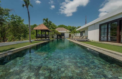 Dyanapura Villa | Seminyak, Large Groups, 11 Bdr/14 beds,Near Beach