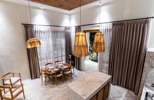 Singakerta Villa | Semiramida Villa by EVDEkimi – Elegant 2BD w/pool, open-air bath, patio