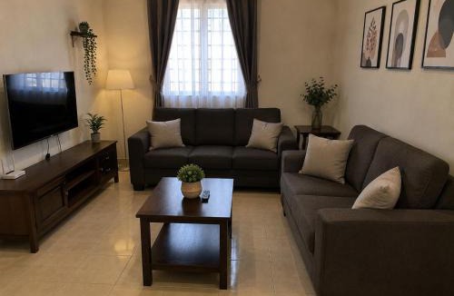 Baling House | Semithlar Stay