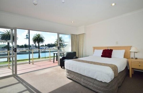 Gisborne Hotel | Senator Motor Inn