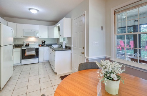Keowee House | Seneca Escape w/Screened Patio: Near Lakes!