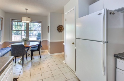 Keowee House | Seneca Escape w/Screened Patio: Near Lakes!