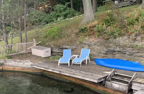 Burdett Cottage | Seneca Lake front cottage on heart of Wine Trail, with gorgeous sunset views.