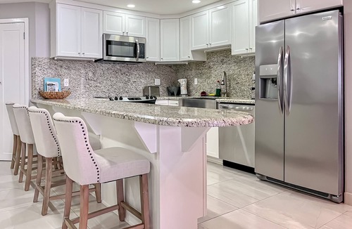 Playa Encantada Condo | SensetViews-JollaExcellence-Indoorpool&BeachAccess
