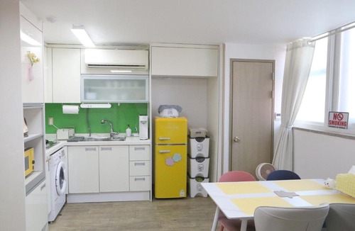Cheongpa-dong Apartment | Seoul Station Joey House