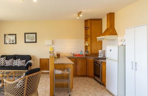 Ponta do Sol Apartment | Separate apartment on the first floor of a family house with private pool & WiFi